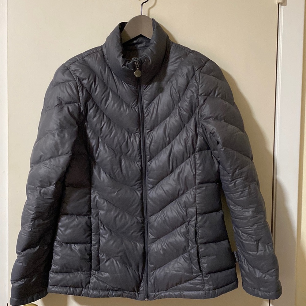 Calvin Klein Packable Lightweight Premium Down Puffer Jacket
